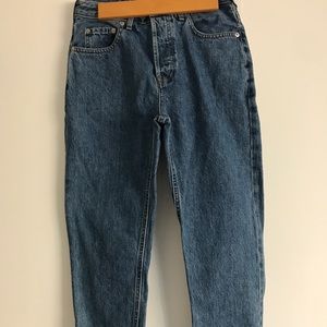 Everlane the ‘90s cheeky jean in Medium Blue 26 ankle